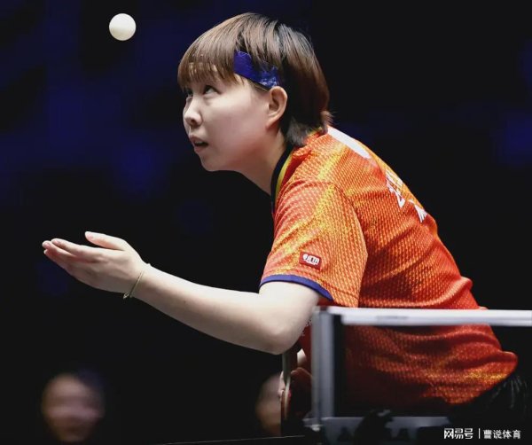 乒乓球总决赛再爆冷！孙颖莎学姐一轮游，国乒小将鏖战7局晋级8强